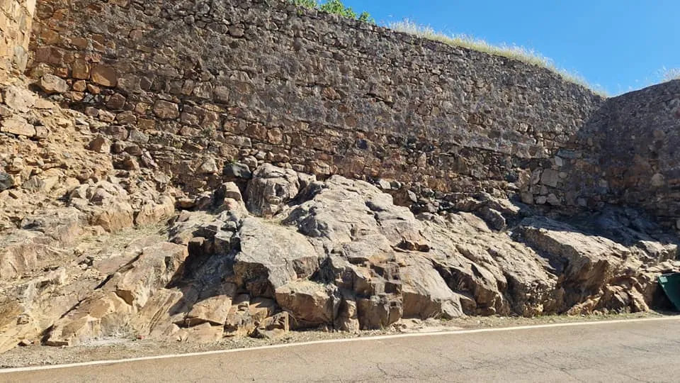 Seguimos trabajando y adecuando nuestro parajes naturales. AdemΓ‘s de la limpieza...