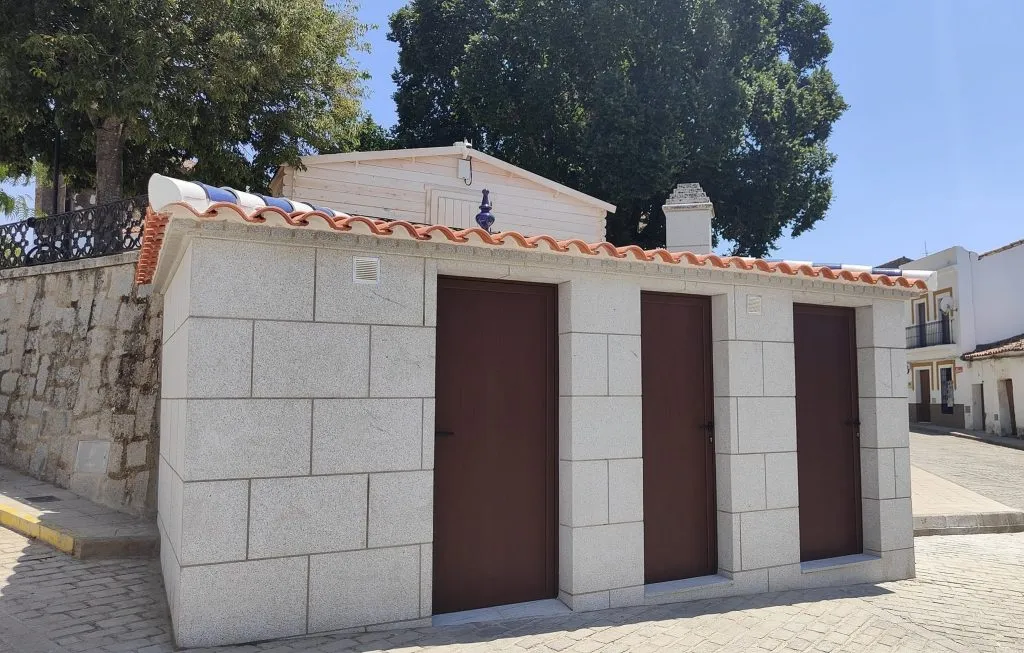 SEGUIMOS TRABAJANDO
#infraestructuras y #servicios
AYTO CUMBRES DE SAN BART...