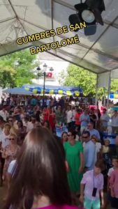 #Gracias

NO HACEN FALTA LUCES, NI GRANDES EFECTOS, NI VESTUARIOS POMPOSOS CUAND...